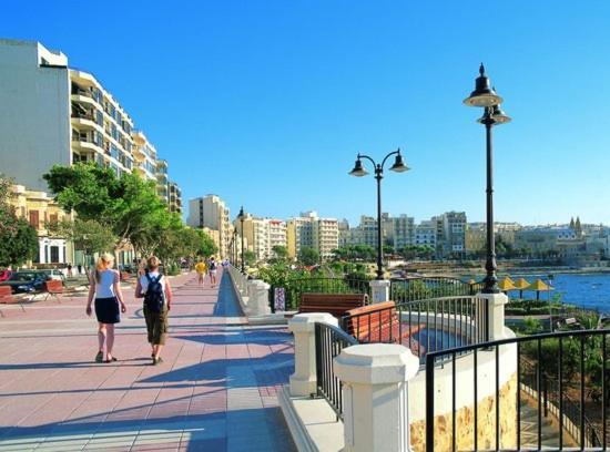 Marvellous Apartment With Valletta And Harbour Views Сліма Екстер'єр фото